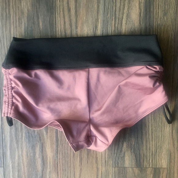 PINK by VS Ultimate Gym to Swim - Picture 6 of 10